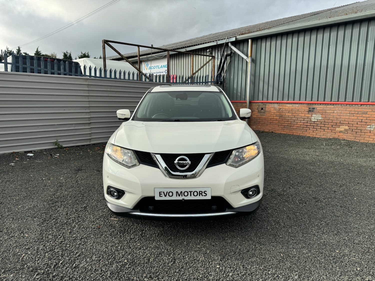Used Nissan X-Trail 2015 for sale - 76383208: Photo 2