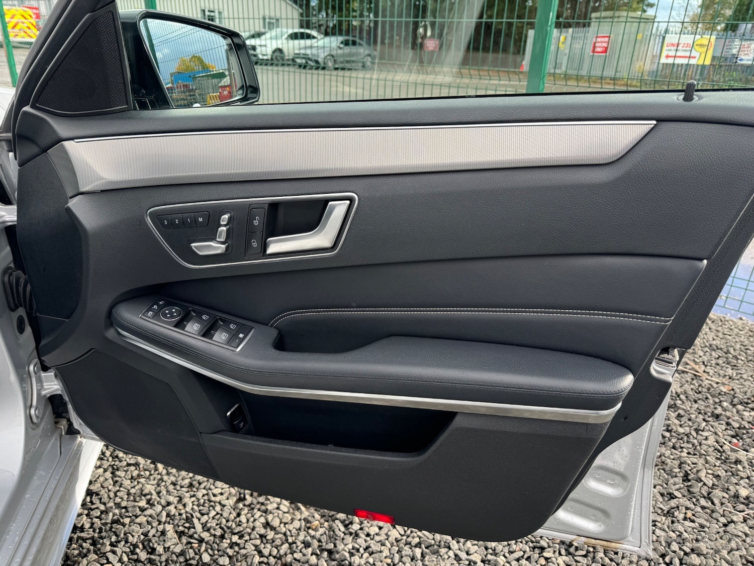 Used Mercedes-Benz E Class 2016 for sale - 76402872: Photo 10