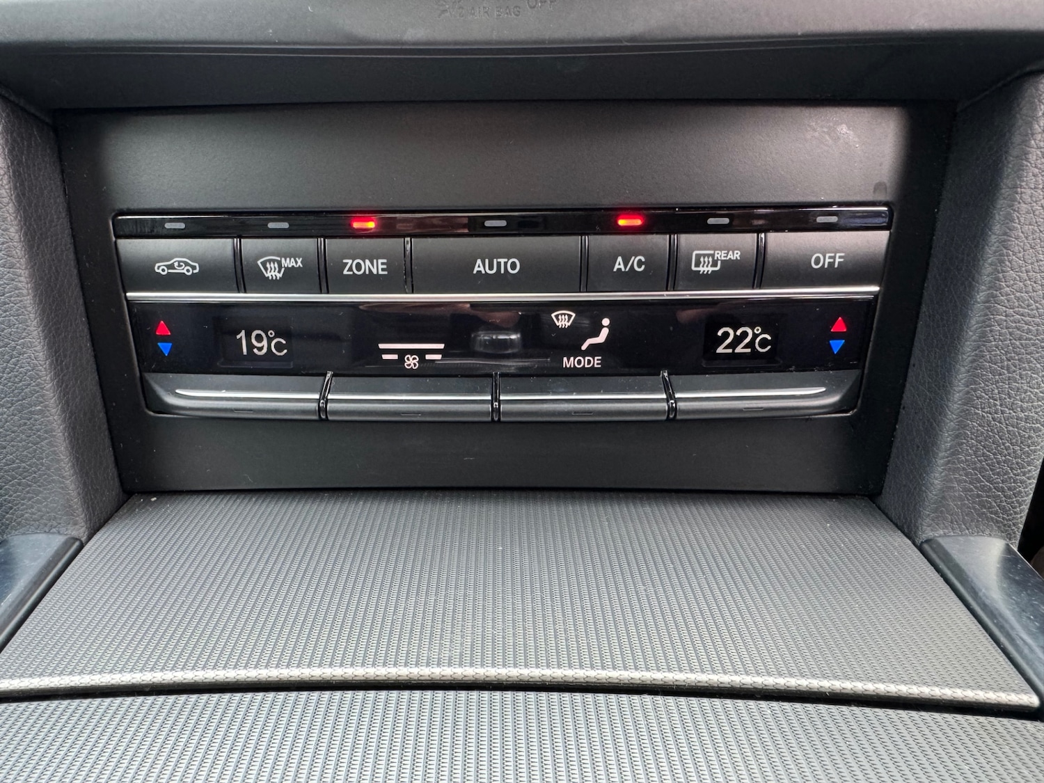 Used Mercedes-Benz E Class 2016 for sale - 76402872: Photo 17