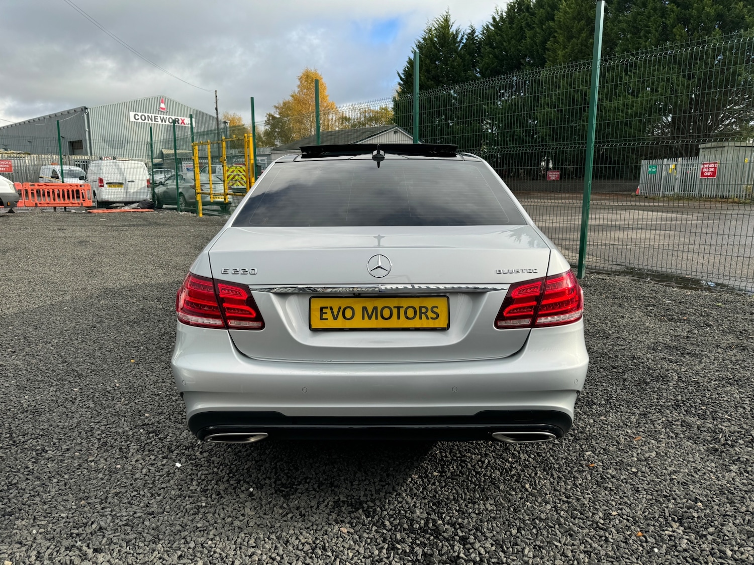 Used Mercedes-Benz E Class 2016 for sale - 76402872: Photo 5