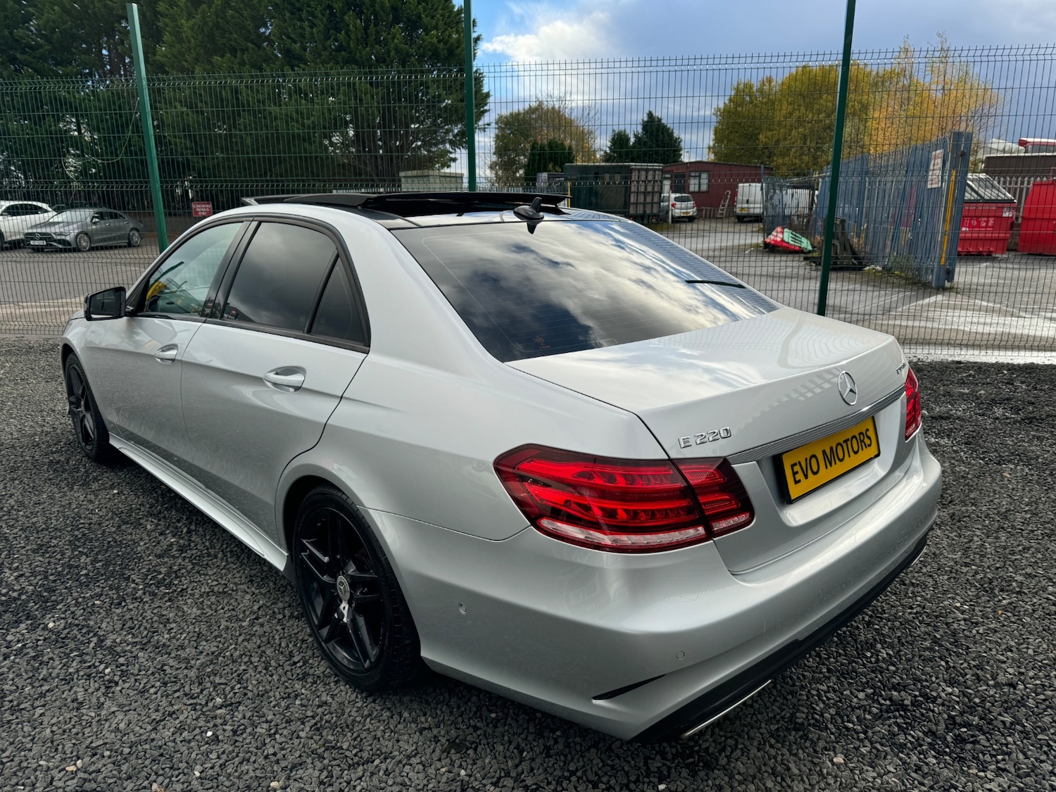 Used Mercedes-Benz E Class 2016 for sale - 76402872: Photo 6