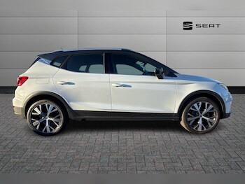 Used SEAT Arona 2024 for sale - 76677782: Photo