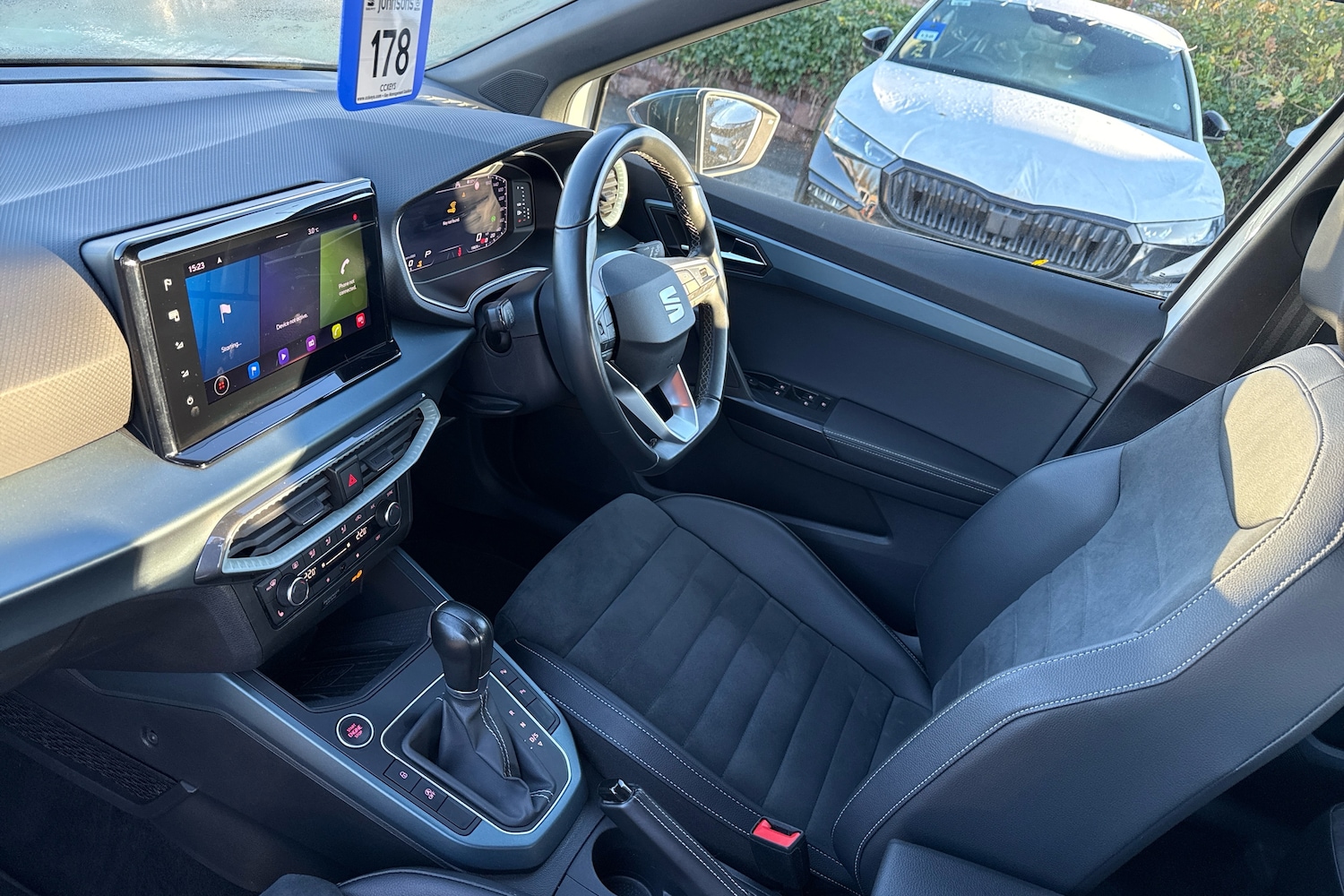 Used SEAT Arona 2024 for sale - 77256227: Photo 2