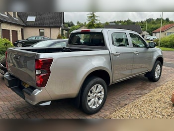 Used Isuzu D-Max 2025 for sale - 76218984: Photo 2