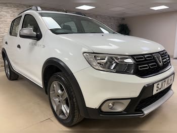 Used Dacia Sandero Stepway 2017 for sale - 79652626: Photo