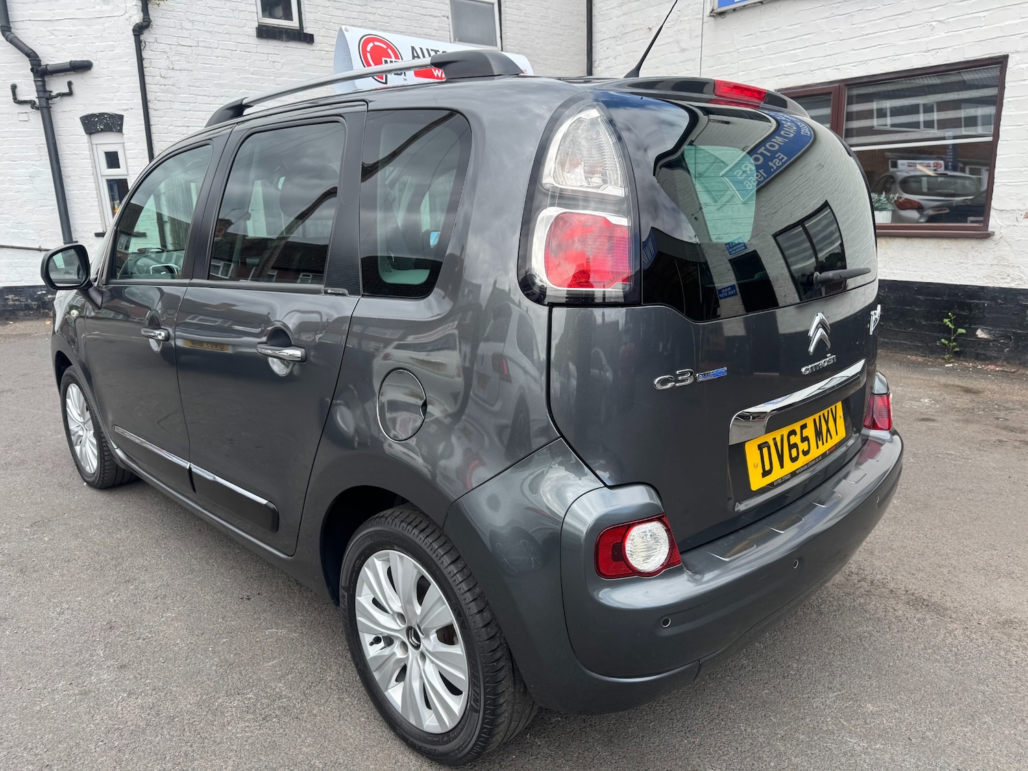 Vehicle 4