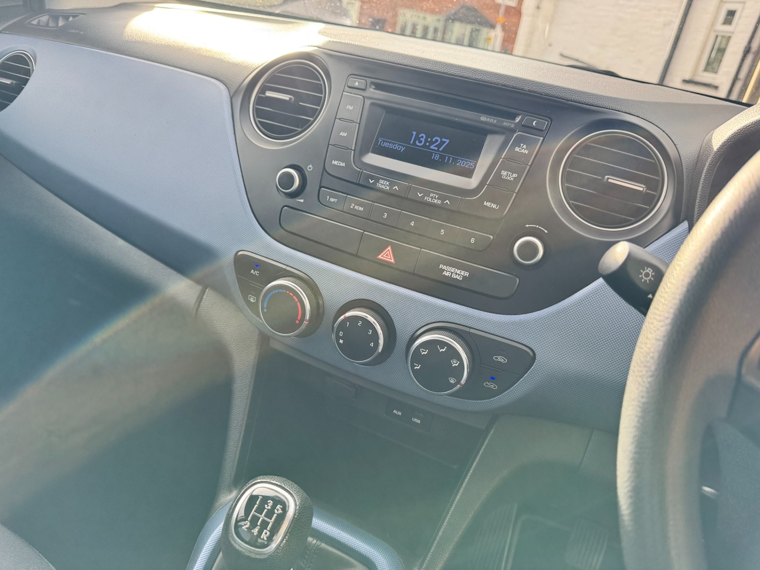 Used Hyundai i10 2015 for sale - 76736802: Photo 10