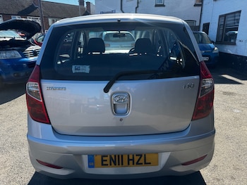 Used Hyundai i10 2011 for sale - 78389410: Photo