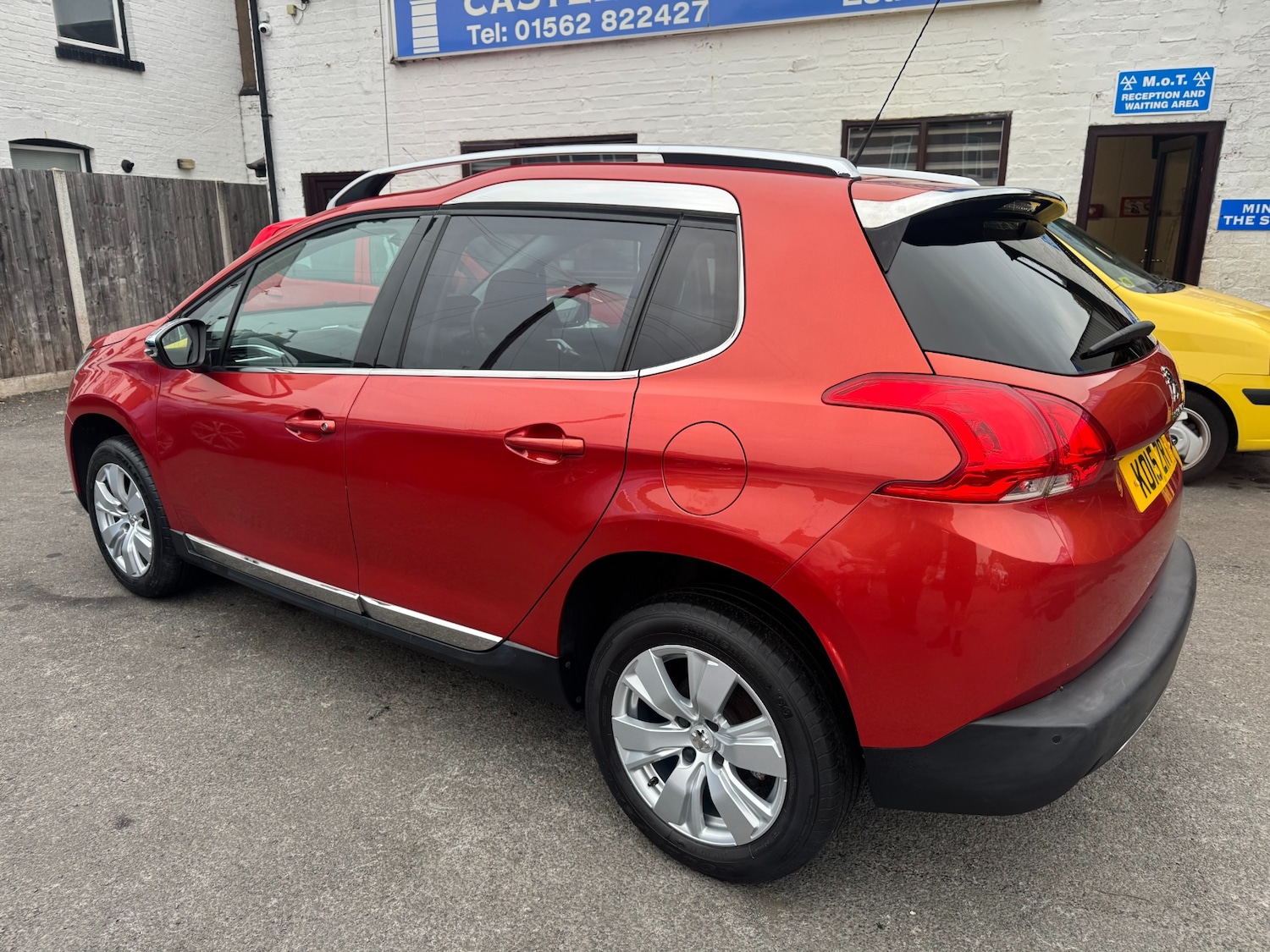 Used Peugeot 2008 2015 for sale - 76737907: Photo 3