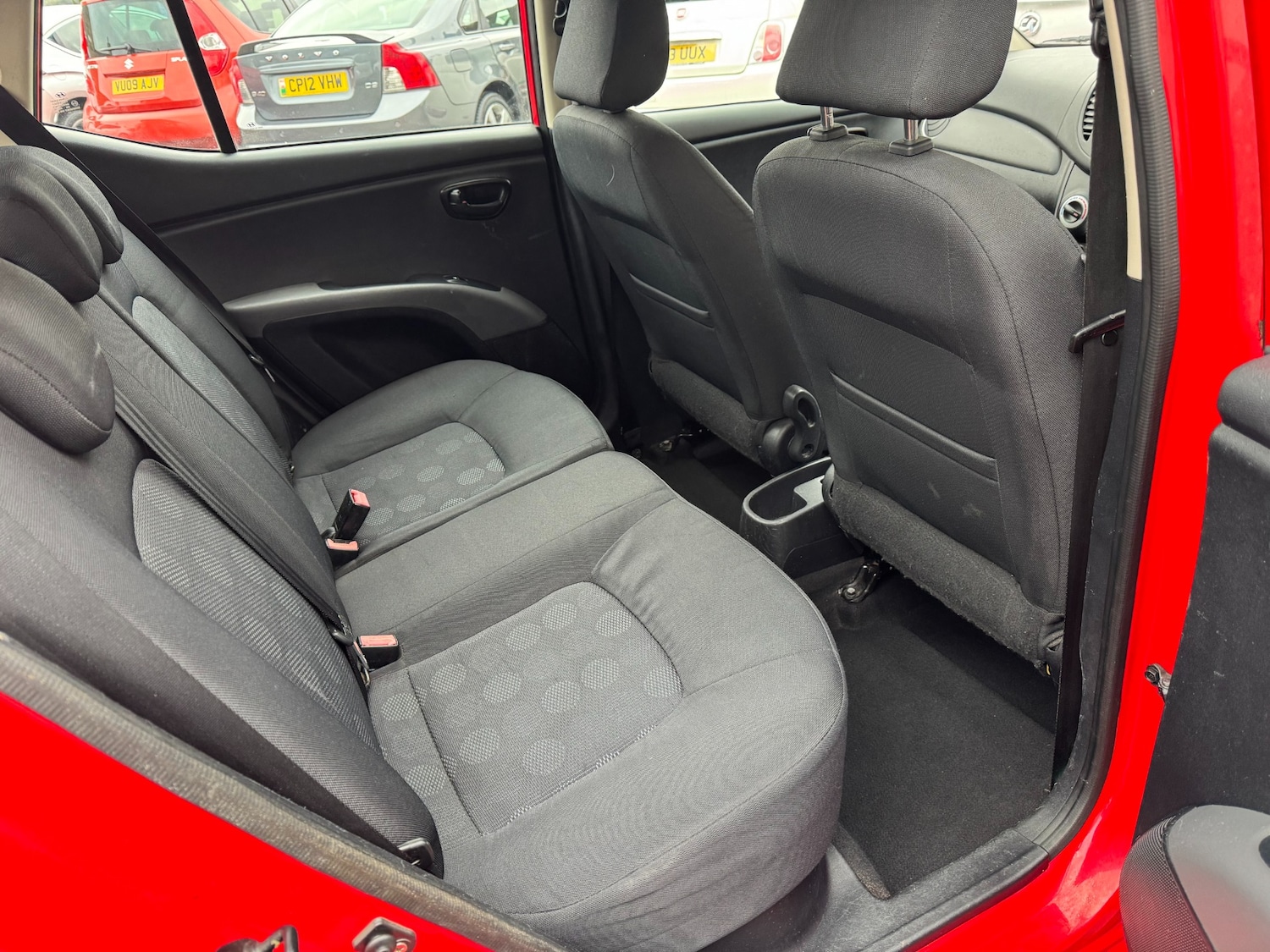 Used Hyundai i10 2010 for sale - 76492473: Photo 11