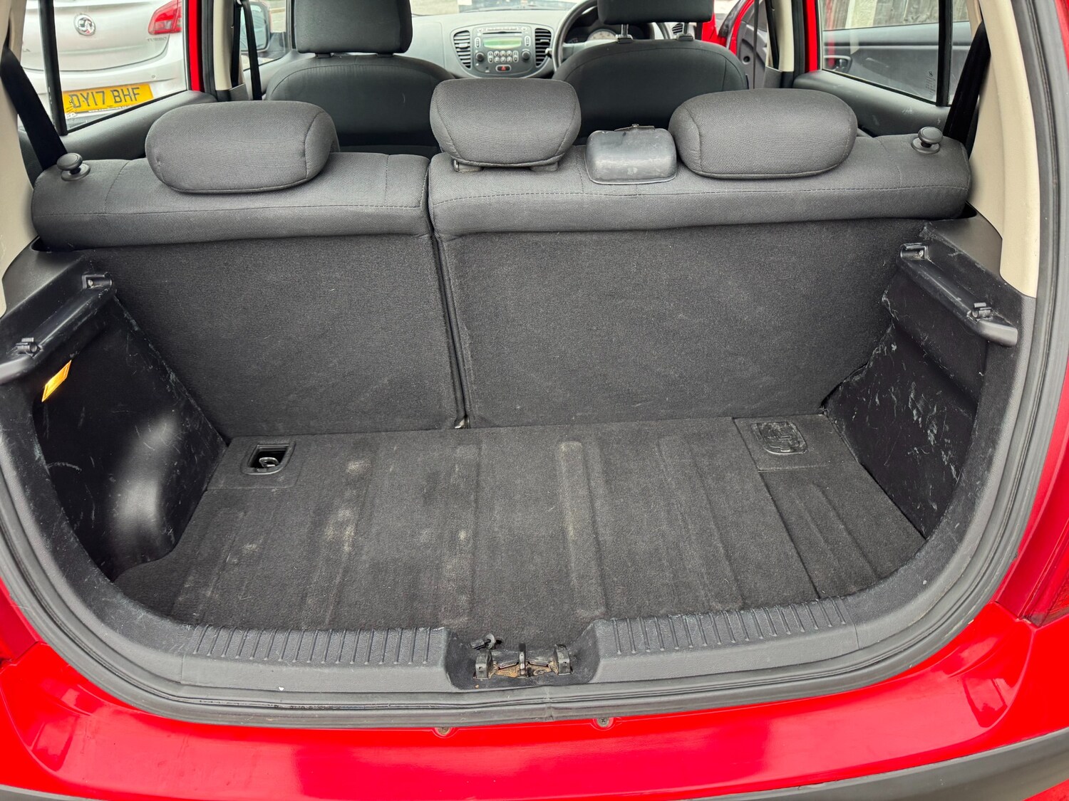 Used Hyundai i10 2010 for sale - 76492473: Photo 12