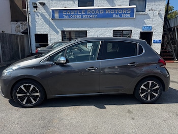 Used Peugeot 208 2018 for sale - 79340487: Photo