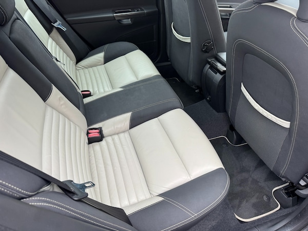 Used Volvo S40 2012 for sale - 76264345: Photo 10