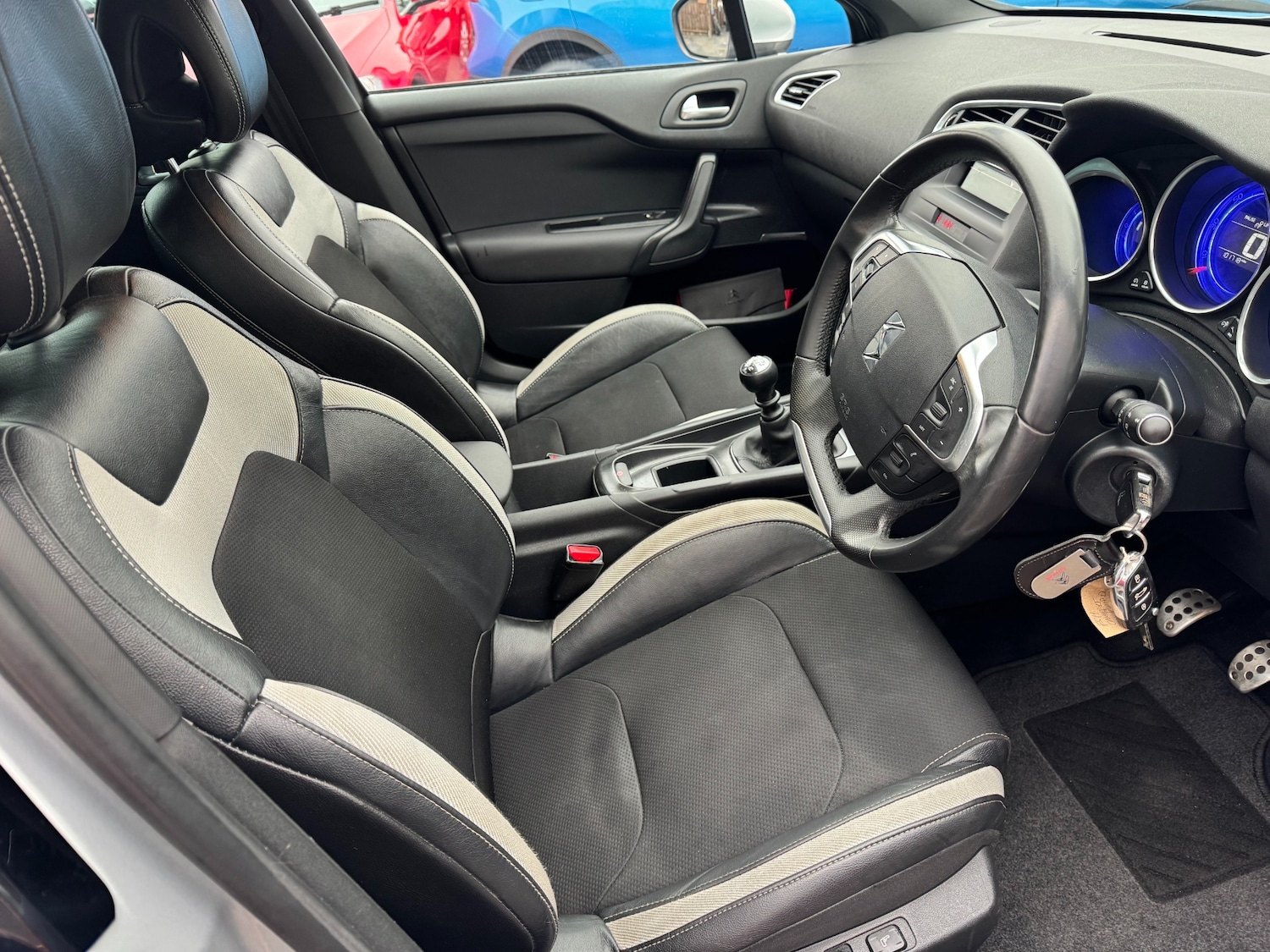 Used Citroen DS4 2012 for sale - 76736727: Photo 8