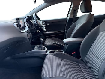 Used Kia XCeed 2023 for sale - 76981157: Photo