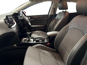 Used Kia XCeed 2022 for sale - 76982292: Photo