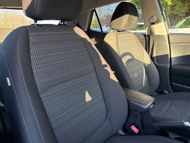 Used Kia Stonic 2023 for sale - 76981160: Photo 16