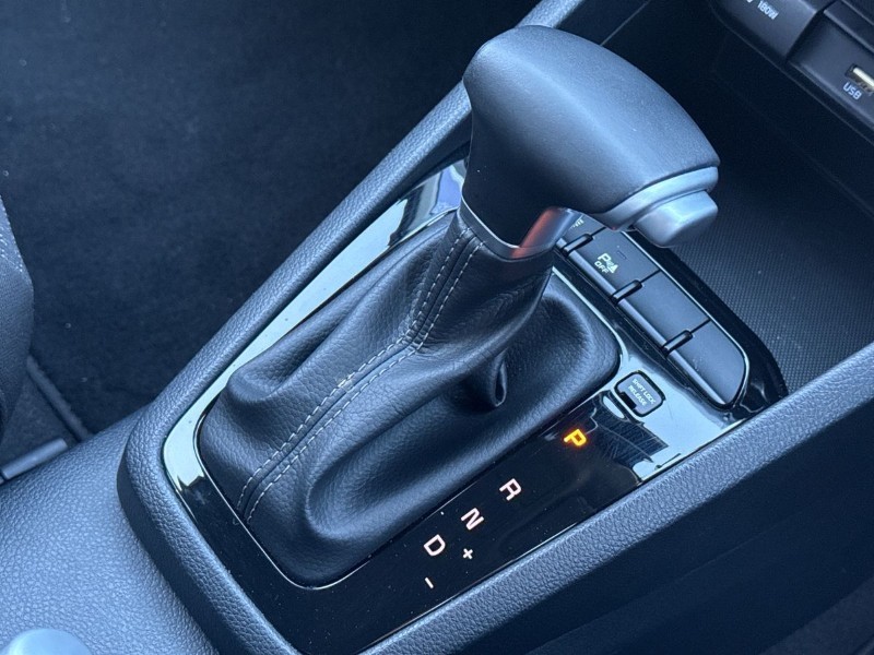 Used Kia Stonic 2023 for sale - 76981160: Photo 26