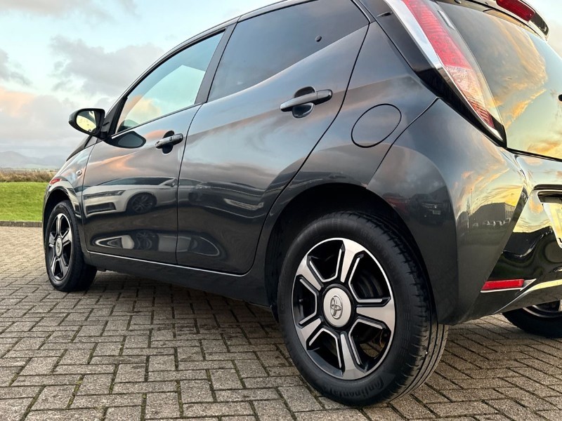 Used Toyota AYGO 2017 for sale - 76981628: Photo 31