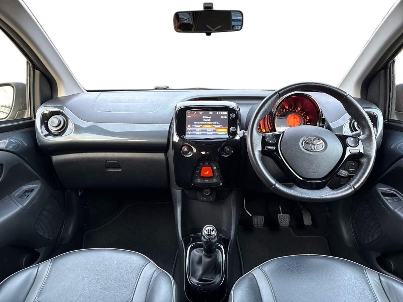 Used Toyota AYGO 2017 for sale - 76981628: Photo 9