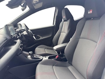 Used Toyota Yaris 2023 for sale - 78555661: Photo