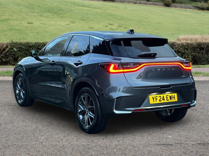 Used Lexus LBX 2024 for sale - 76980879: Photo 2