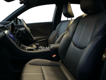 Used Lexus LBX 2024 for sale - 76980879: Photo