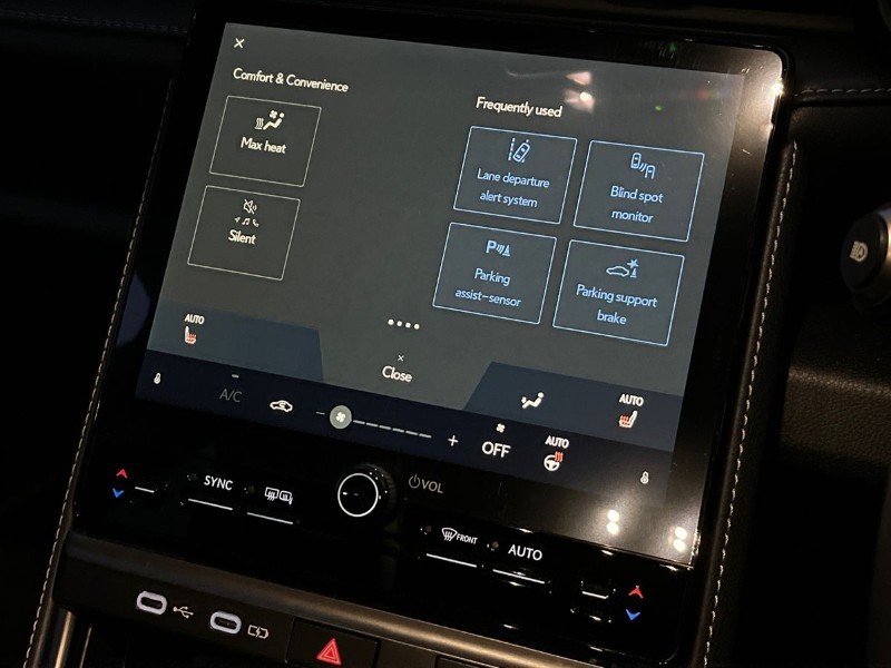 Used Lexus LBX 2024 for sale - 76980879: Photo 44