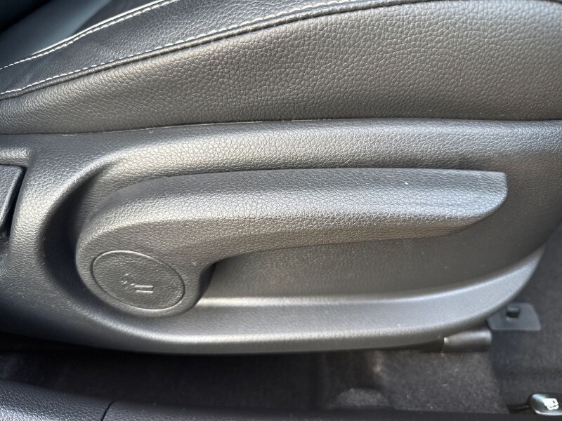 Used Kia Stonic 2023 for sale - 77420537: Photo 14