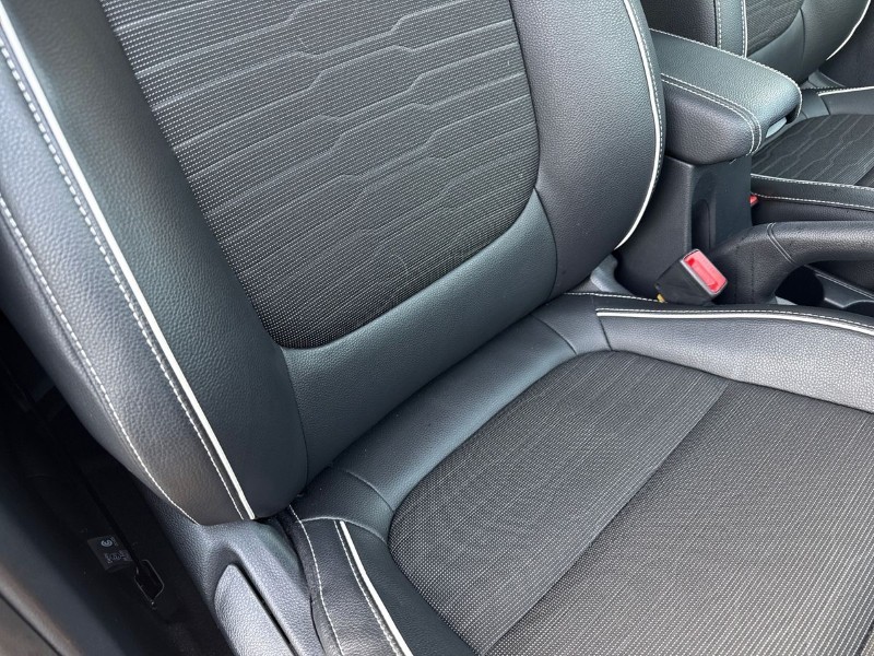 Used Kia Stonic 2023 for sale - 77420537: Photo 15