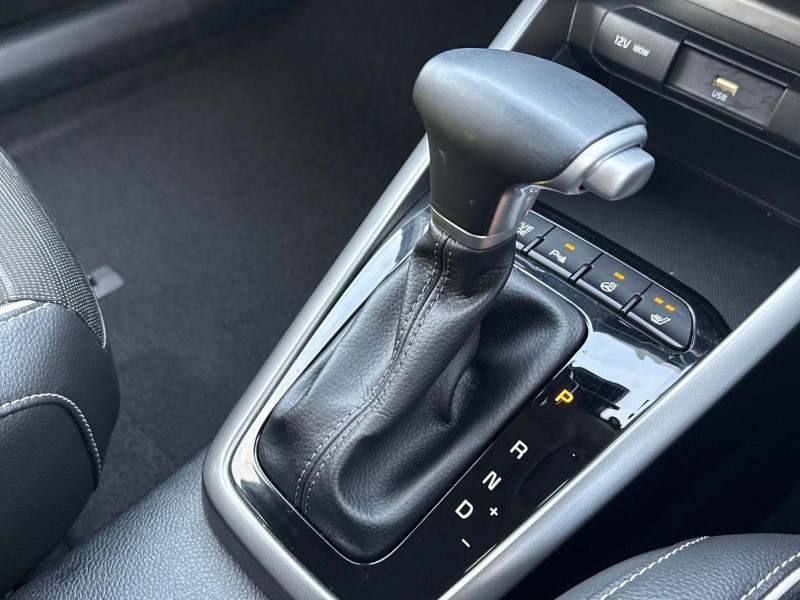 Used Kia Stonic 2023 for sale - 77420537: Photo 29