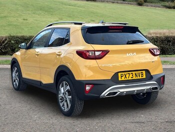 Used Kia Stonic 2023 for sale - 77420537: Photo