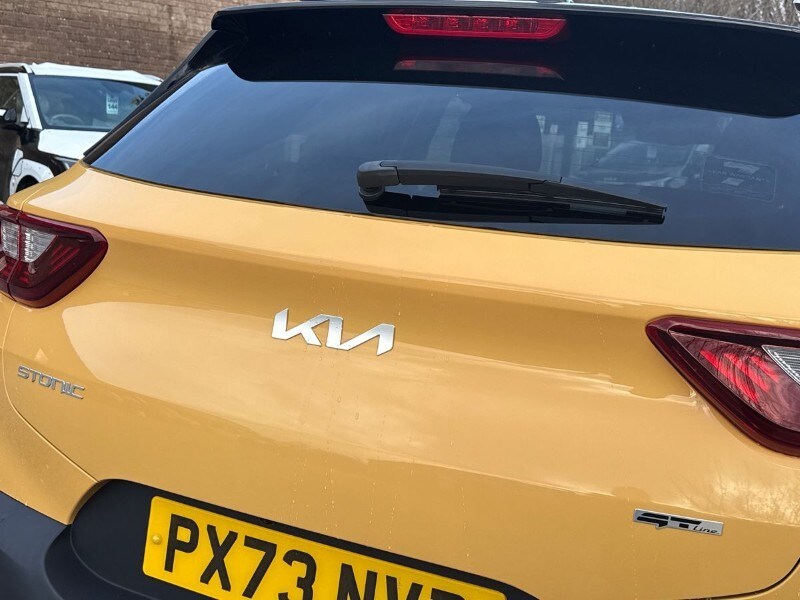 Used Kia Stonic 2023 for sale - 77420537: Photo 38