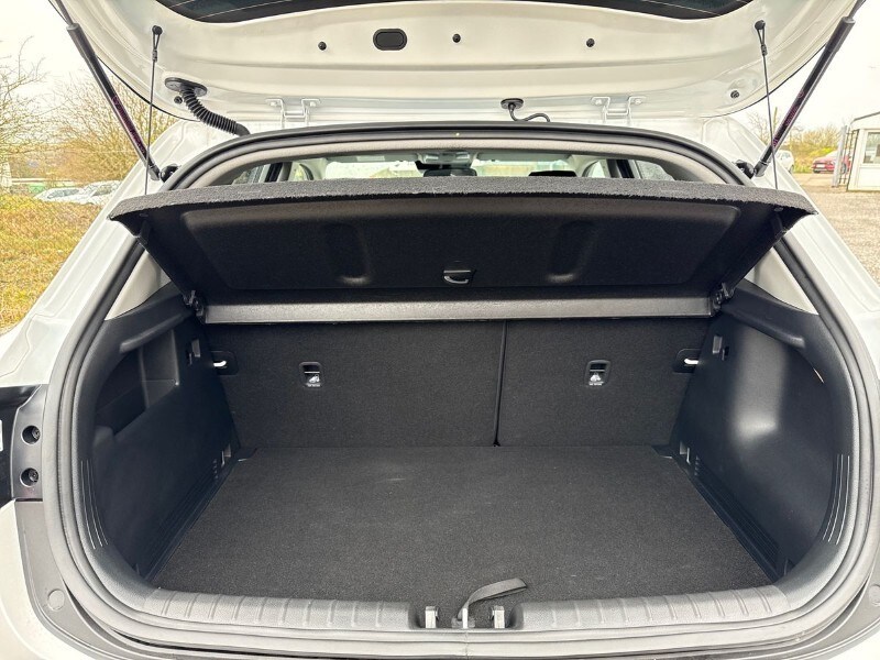 Used Kia Stonic 2025 for sale - 78081265: Photo 33