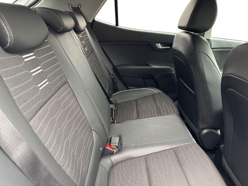 Used Kia Stonic 2025 for sale - 78081265: Photo 5