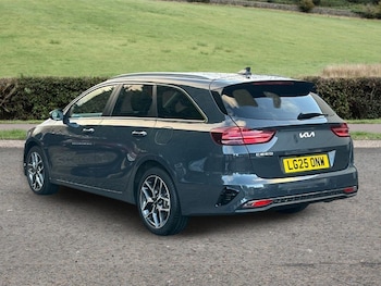 Used Kia Ceed 2025 for sale - 78323850: Photo