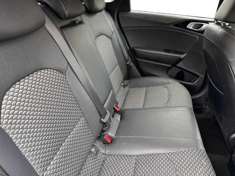 Used Kia Ceed 2023 for sale - 77830041: Photo 4