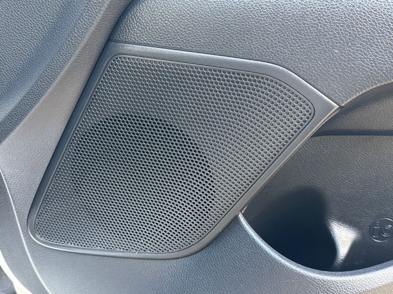 Used Kia Stonic 2022 for sale - 76980895: Photo 12