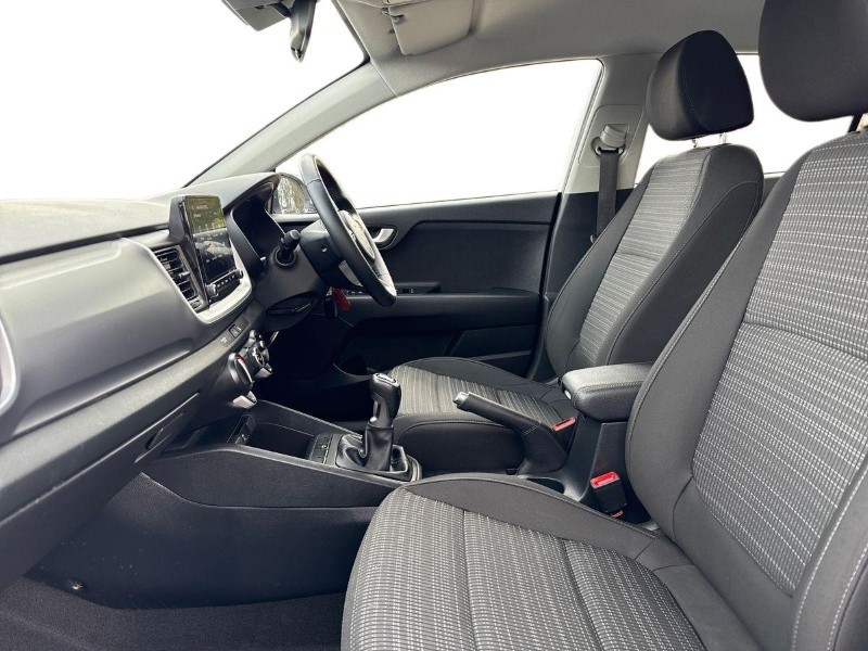 Used Kia Stonic 2022 for sale - 76980895: Photo 3