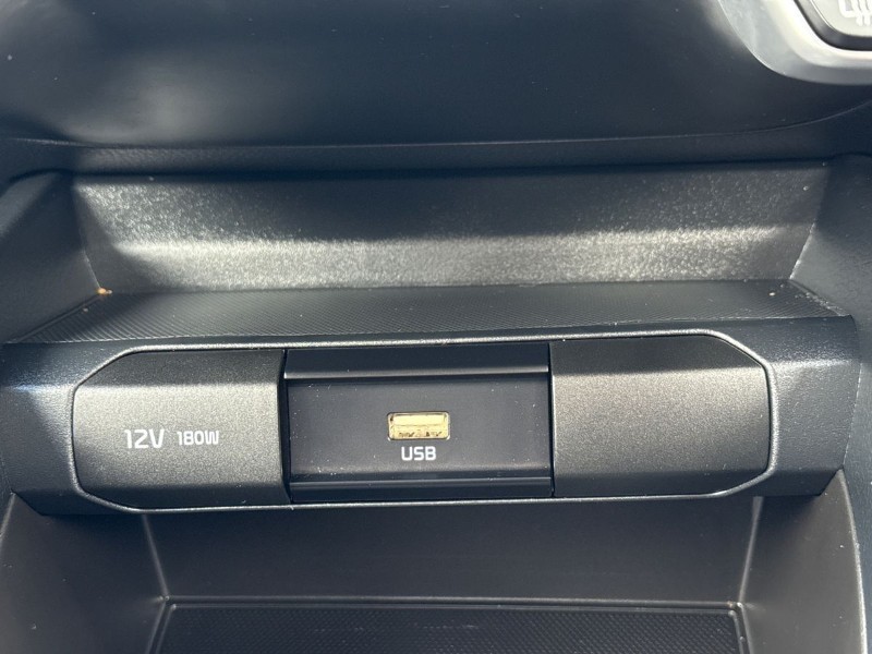 Used Kia Stonic 2022 for sale - 76980895: Photo 39