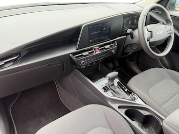 Used Kia Niro 2022 for sale - 79640400: Photo
