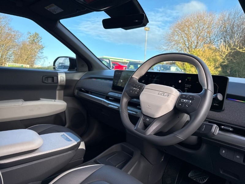 Used Kia EV3 2025 for sale - 77135804: Photo 10