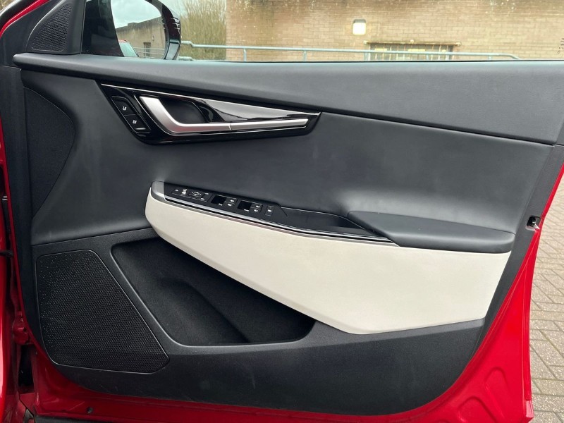 Used Kia EV6 2022 for sale - 77085229: Photo 11