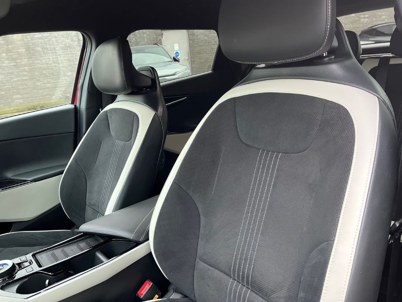 Used Kia EV6 2022 for sale - 77085229: Photo 33