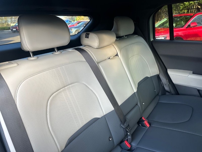 Used Kia EV3 2025 for sale - 77127639: Photo 32