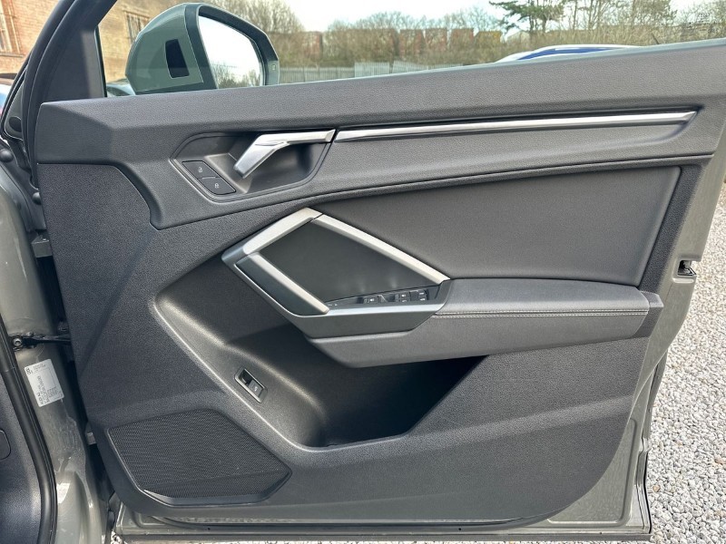 Used Audi Q3 2020 for sale - 77420549: Photo 11