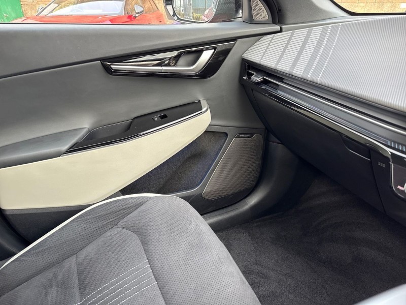 Used Kia EV6 2023 for sale - 77607107: Photo 28