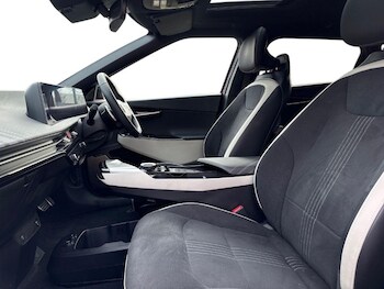 Used Kia EV6 2023 for sale - 77607107: Photo