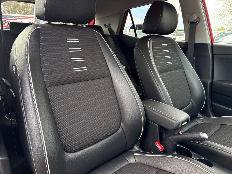 Used Kia Stonic 2024 for sale - 78190439: Photo 17