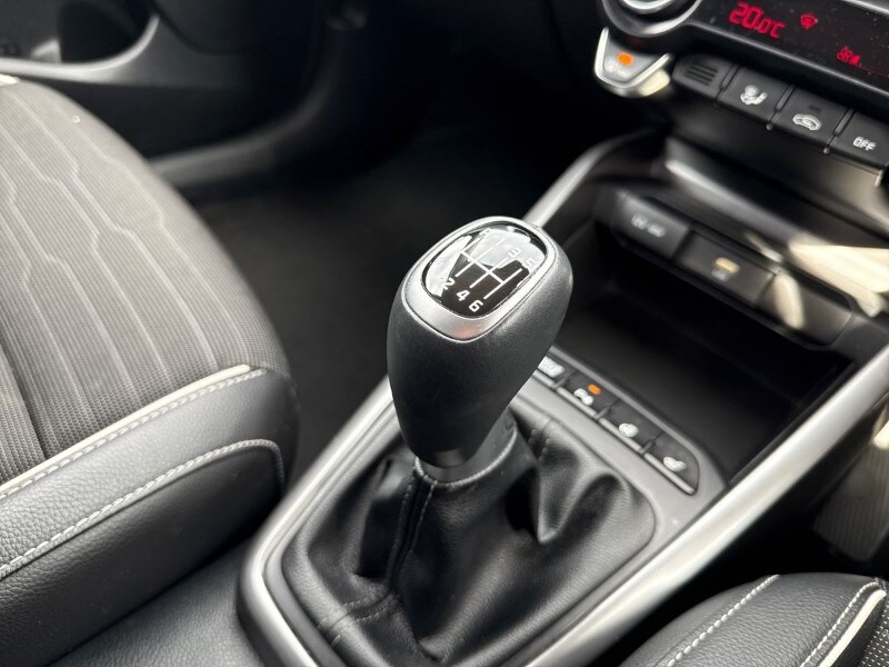 Used Kia Stonic 2024 for sale - 78190439: Photo 31